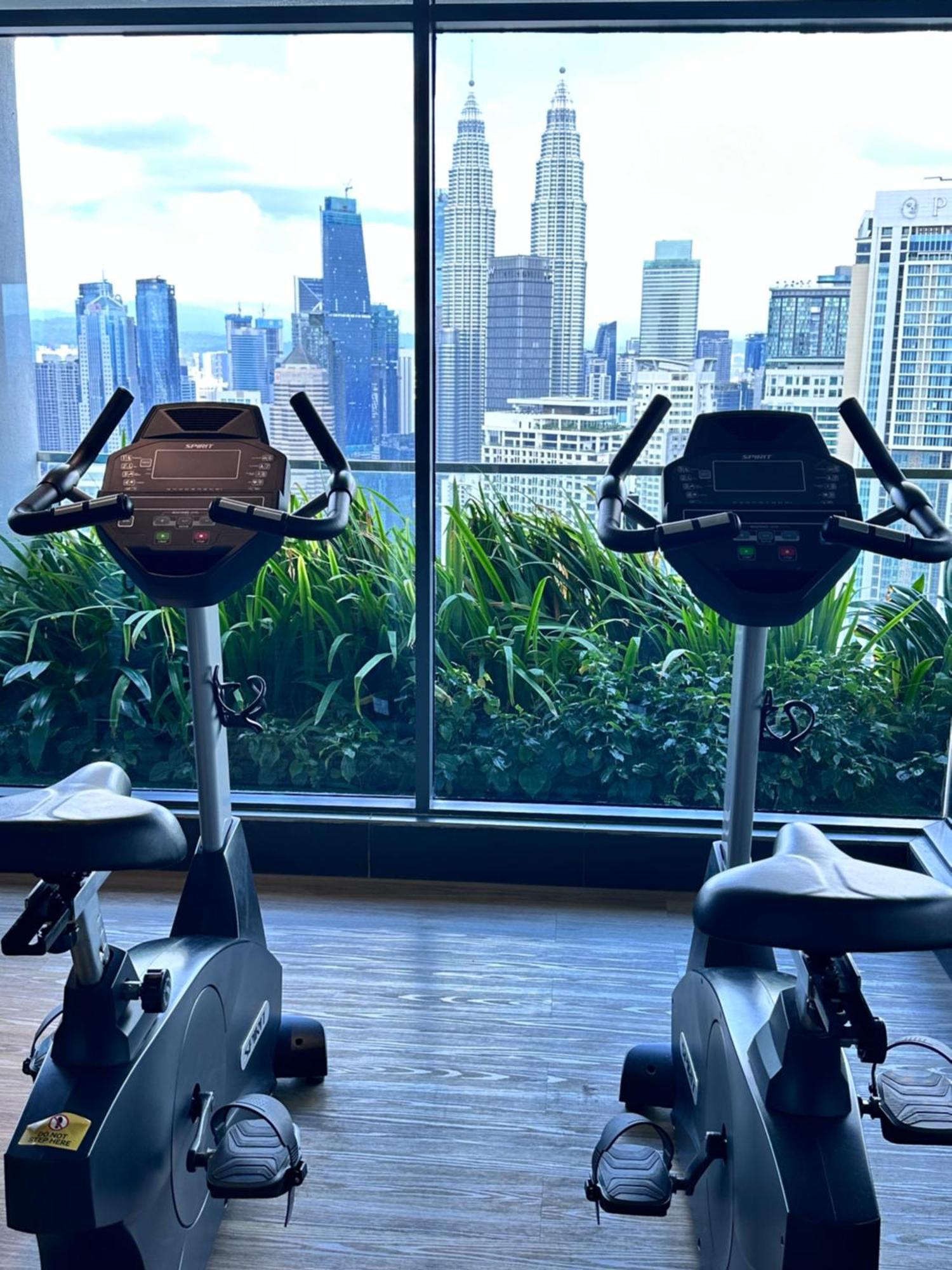 クアラルンプールThe Luxe Infinitum Klcc By Kl Malaysiaアパートメント エクステリア 写真