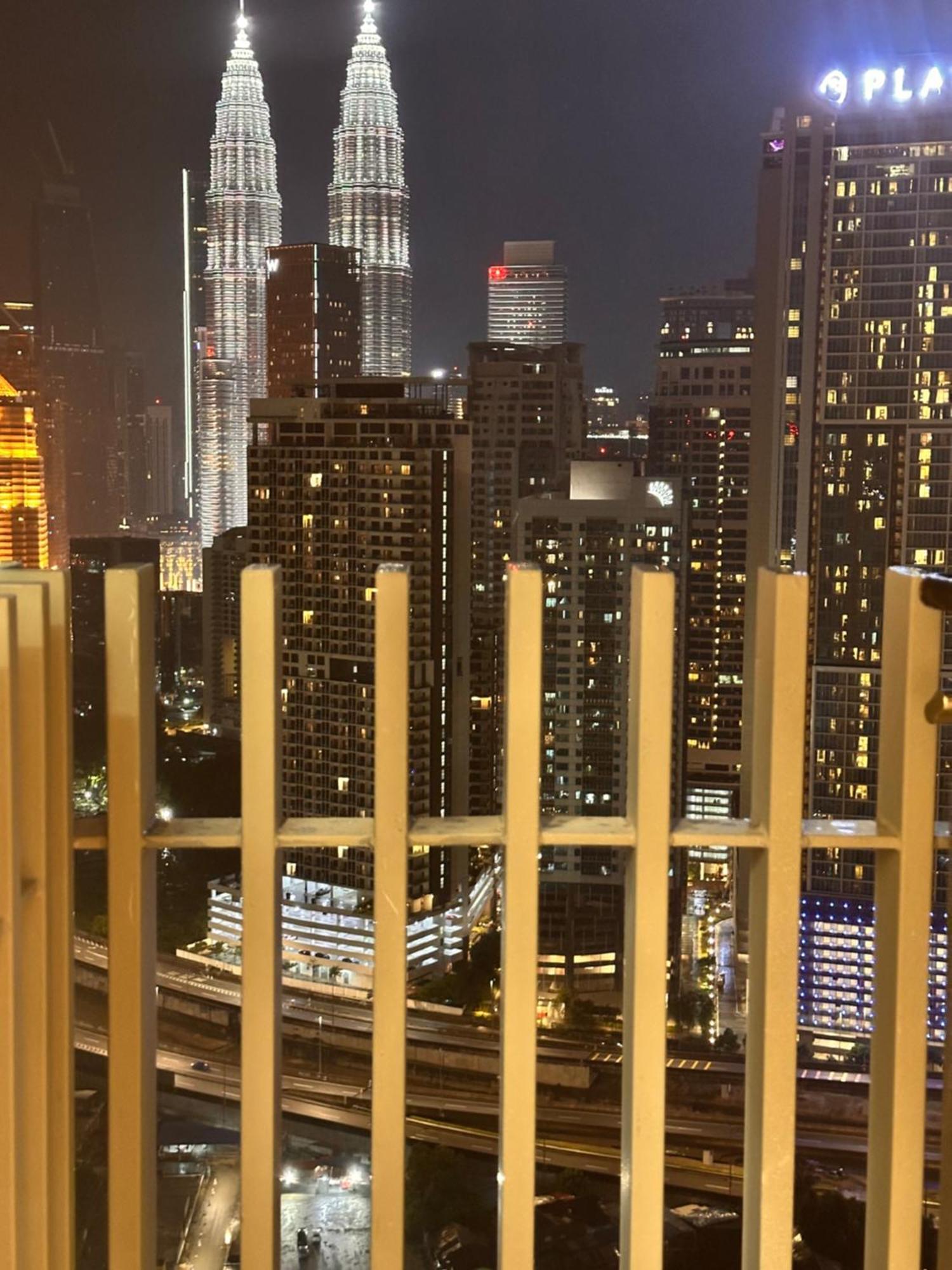 クアラルンプールThe Luxe Infinitum Klcc By Kl Malaysiaアパートメント エクステリア 写真