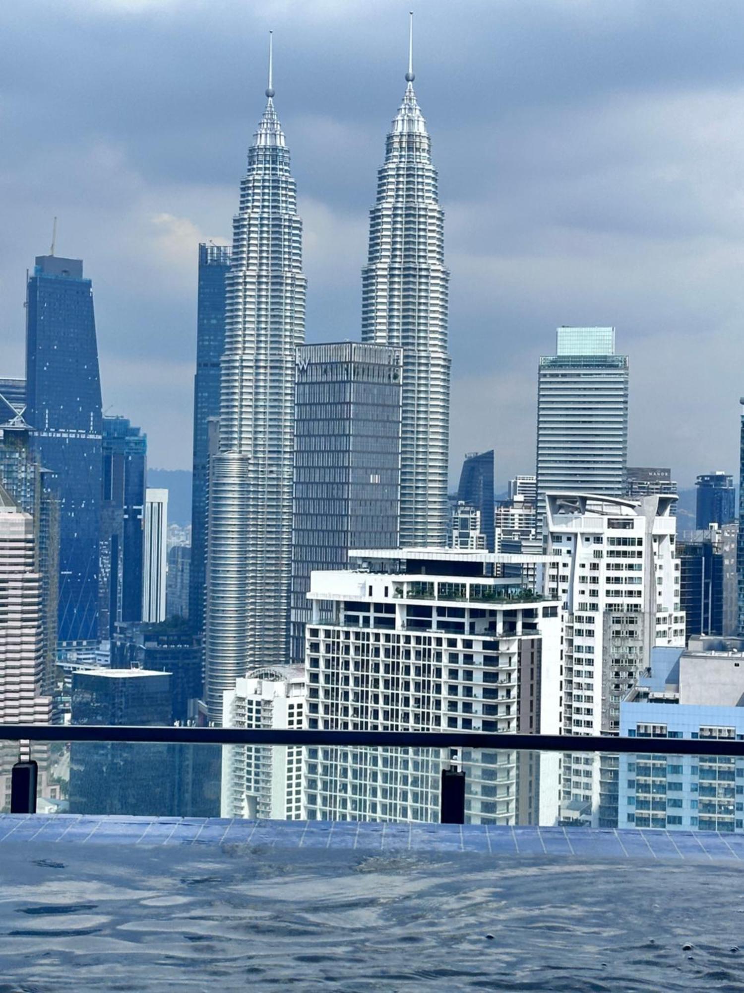 クアラルンプールThe Luxe Infinitum Klcc By Kl Malaysiaアパートメント エクステリア 写真