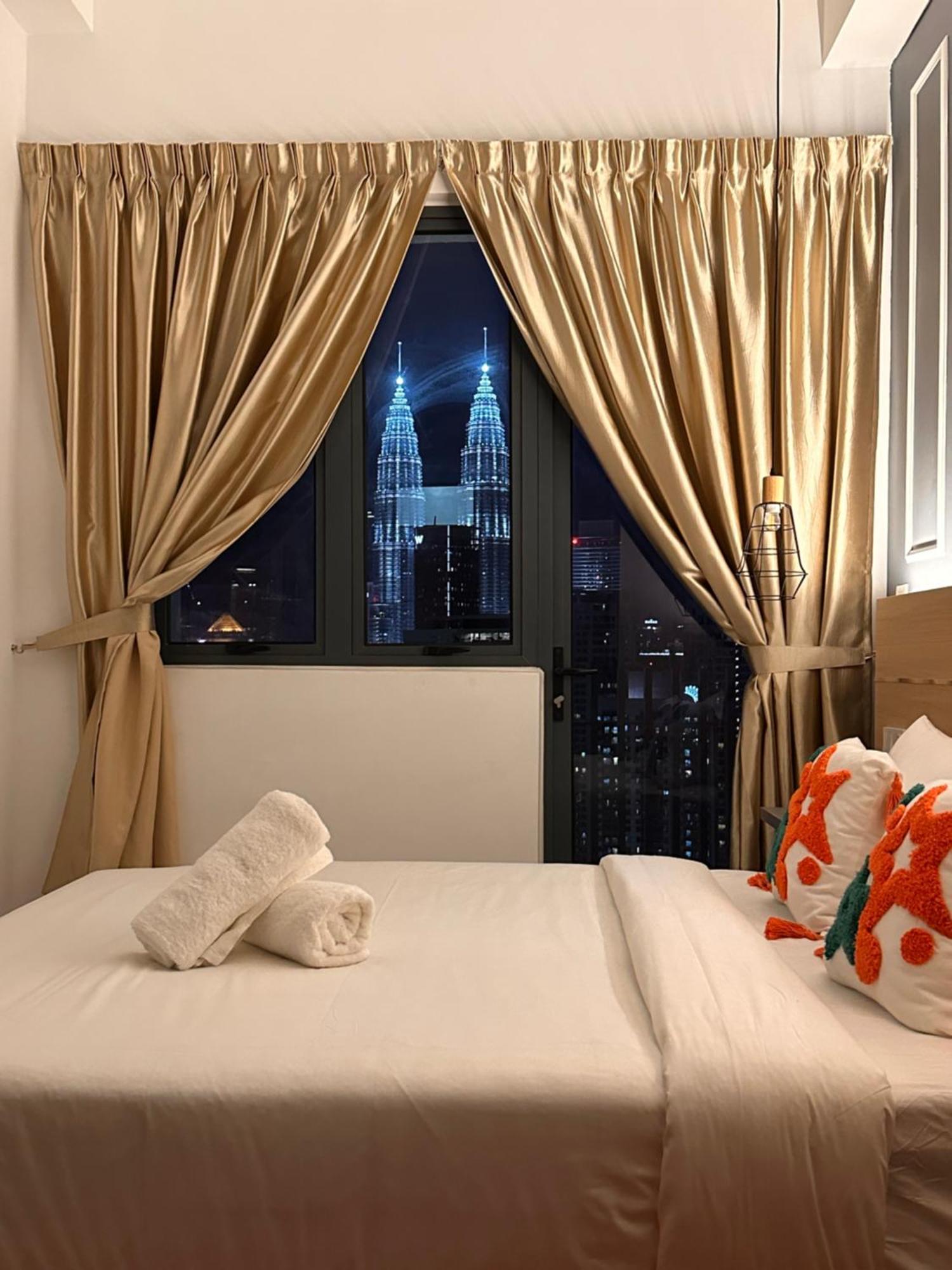 クアラルンプールThe Luxe Infinitum Klcc By Kl Malaysiaアパートメント エクステリア 写真
