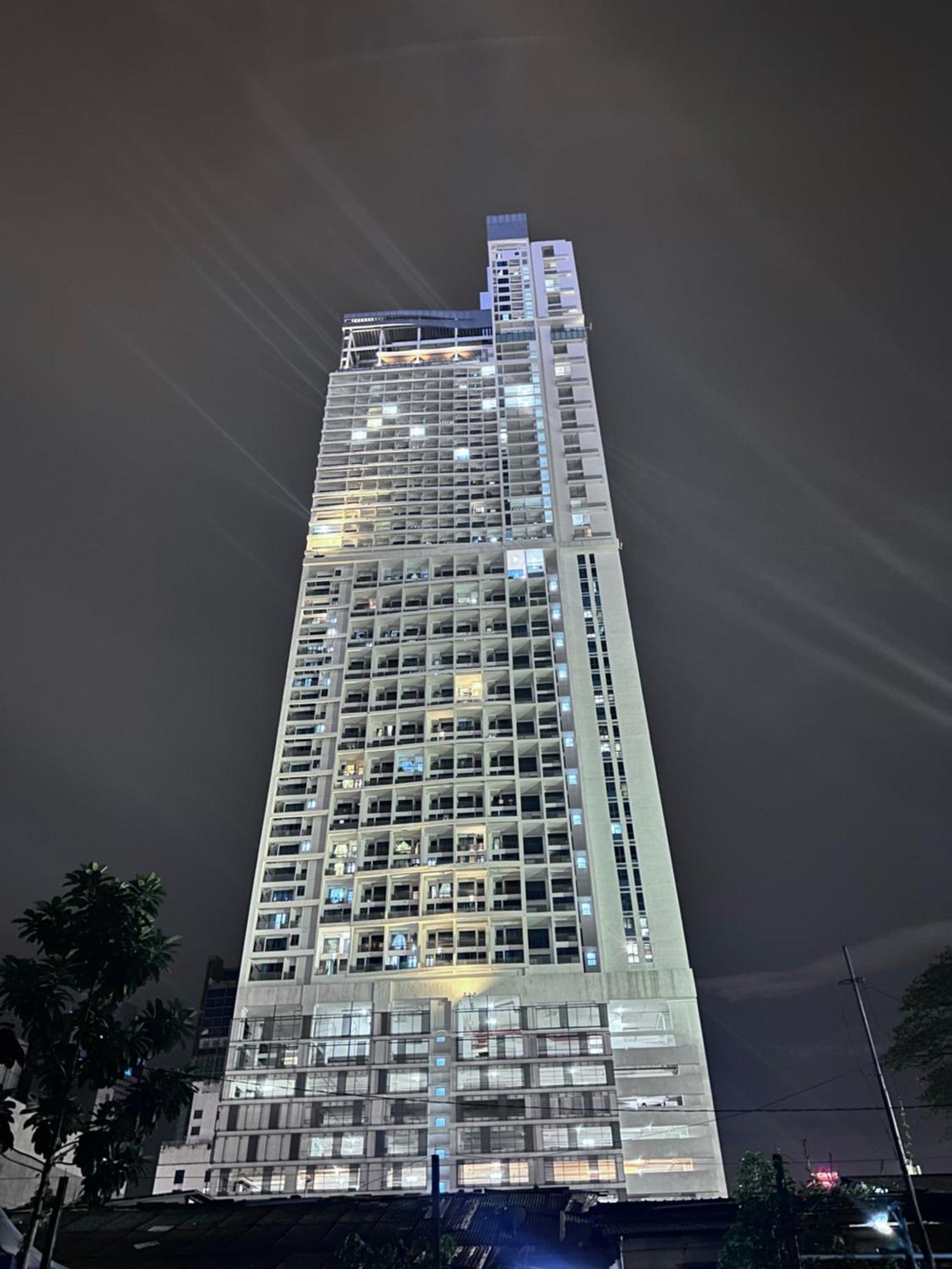 クアラルンプールThe Luxe Infinitum Klcc By Kl Malaysiaアパートメント エクステリア 写真